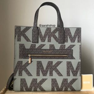 🌼Michael Kors Purse